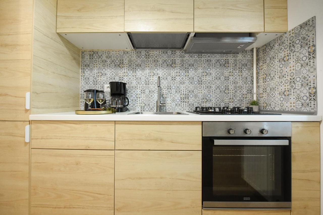 Vacation Feel - 2Br Apartment With Terrace & Private Parking In Baneasa Bucharest Exterior photo